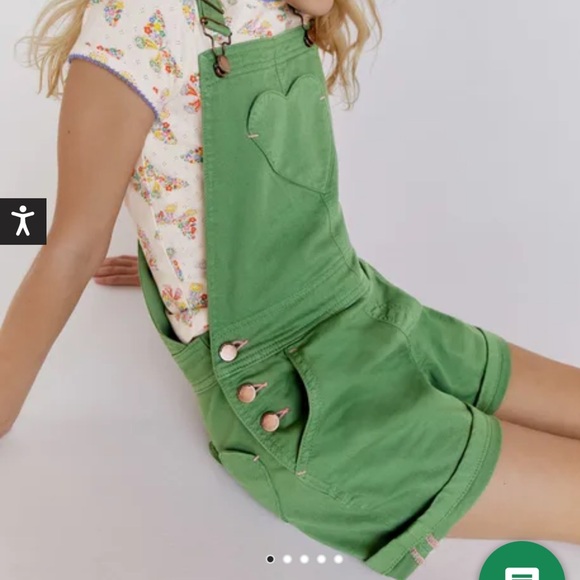 Mini Boden Heart Pocket Short Dungarees - Picture 3 of 6